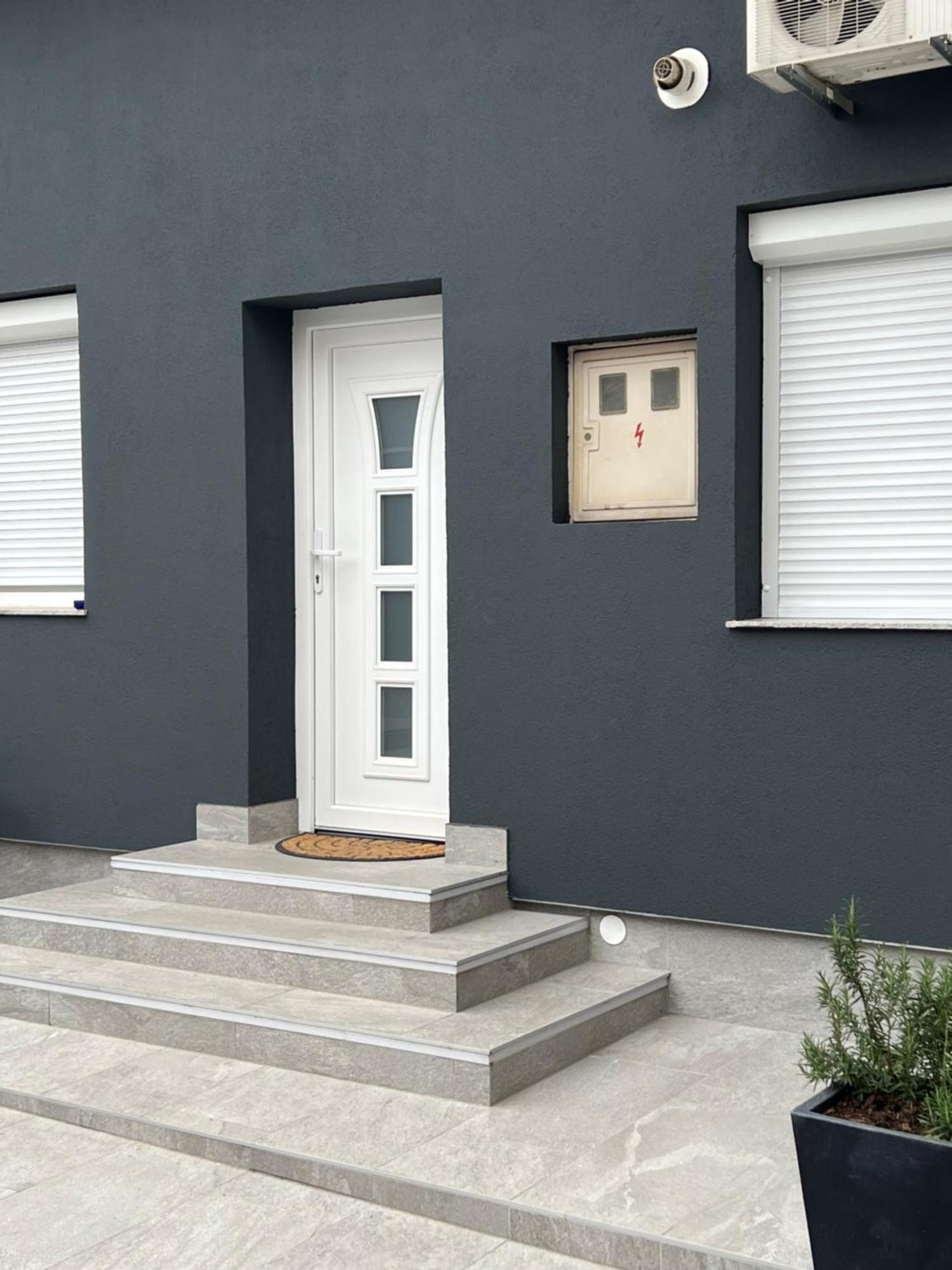 Golden House Villa Osijek Exterior photo